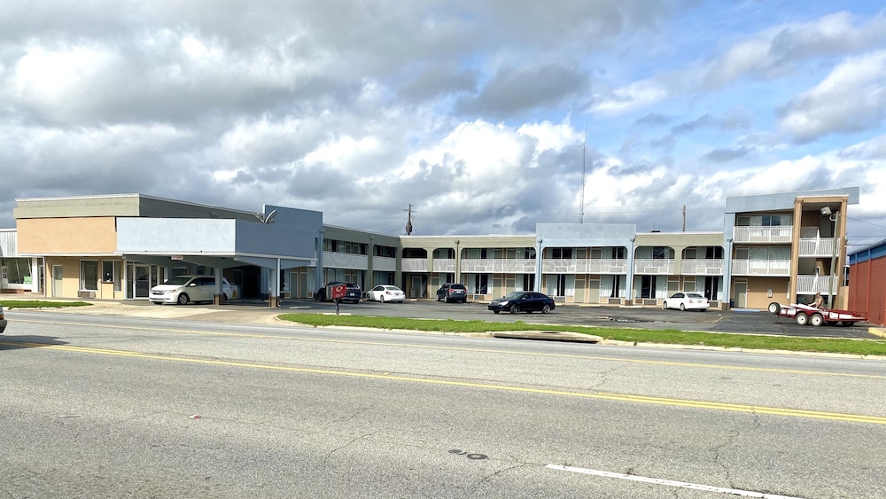 Econo Lodge Donalsonville, GA 1/27