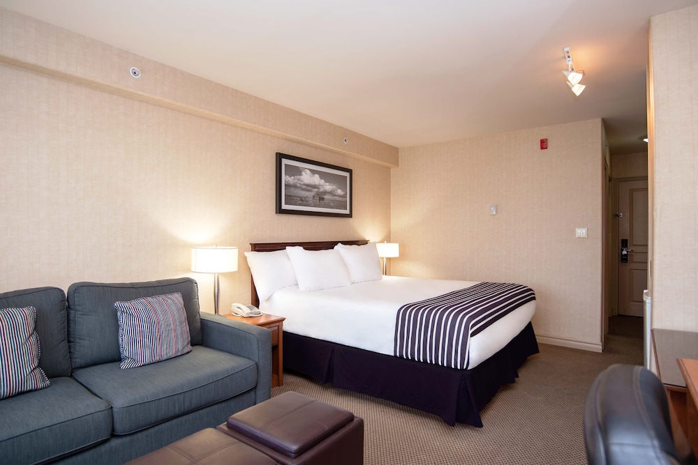 Sandman Hotel & Suites Regina 17/47
