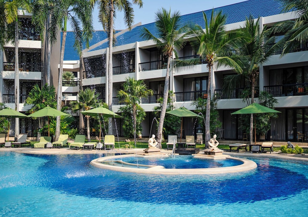 Siam Bayshore Resort Pattaya 8/66