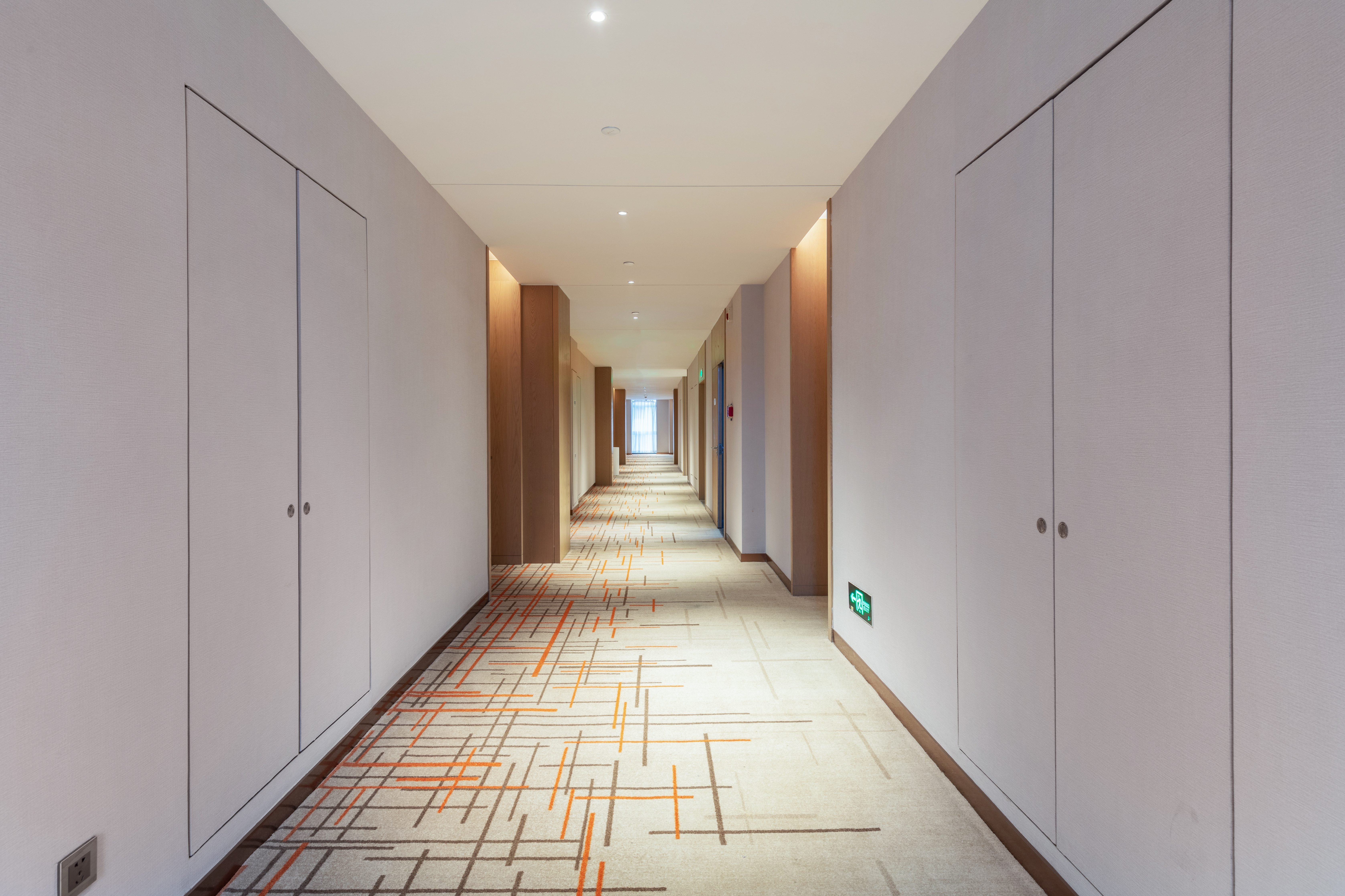 Holiday Inn Express Shenzhen Haiyuan City 22/45