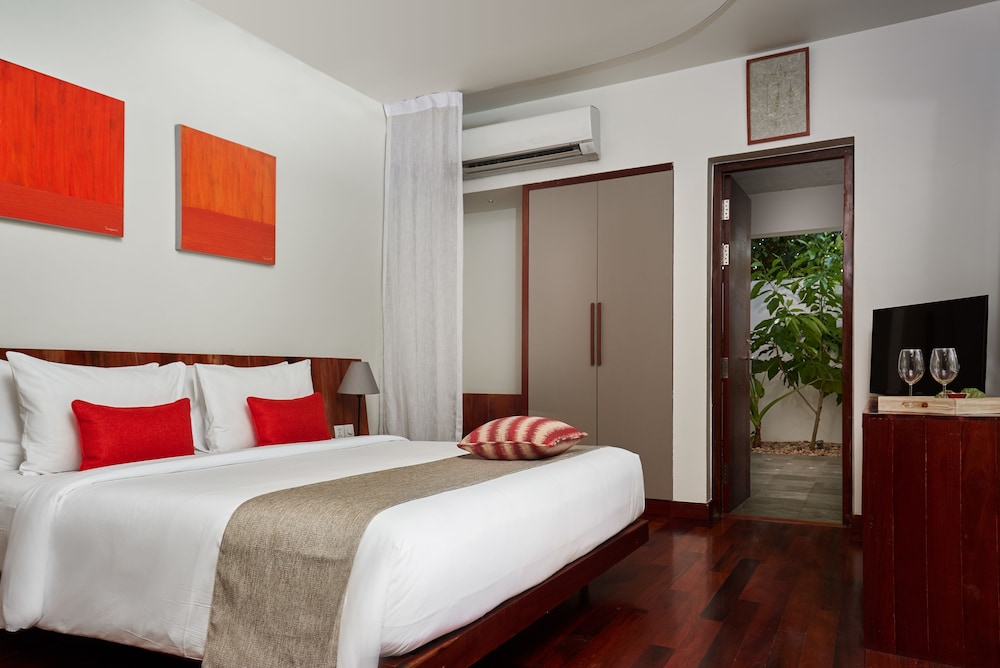 TEMPLATION HOTEL 15/75