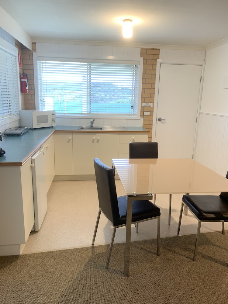 Port Campbell Parkview Motel Apartments 49/64