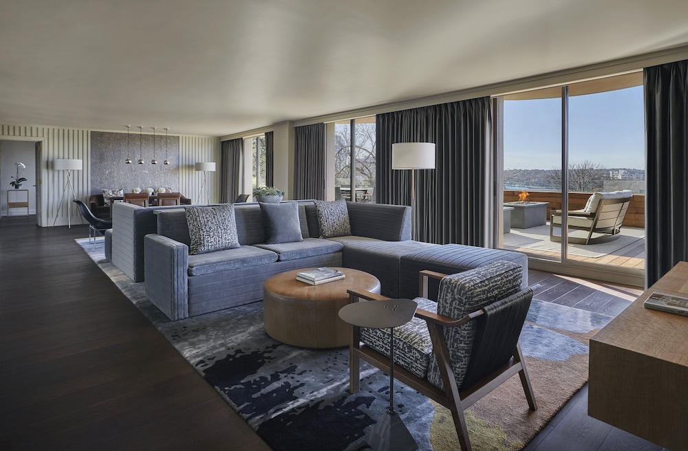Four Seasons Hotel Austin 20/35