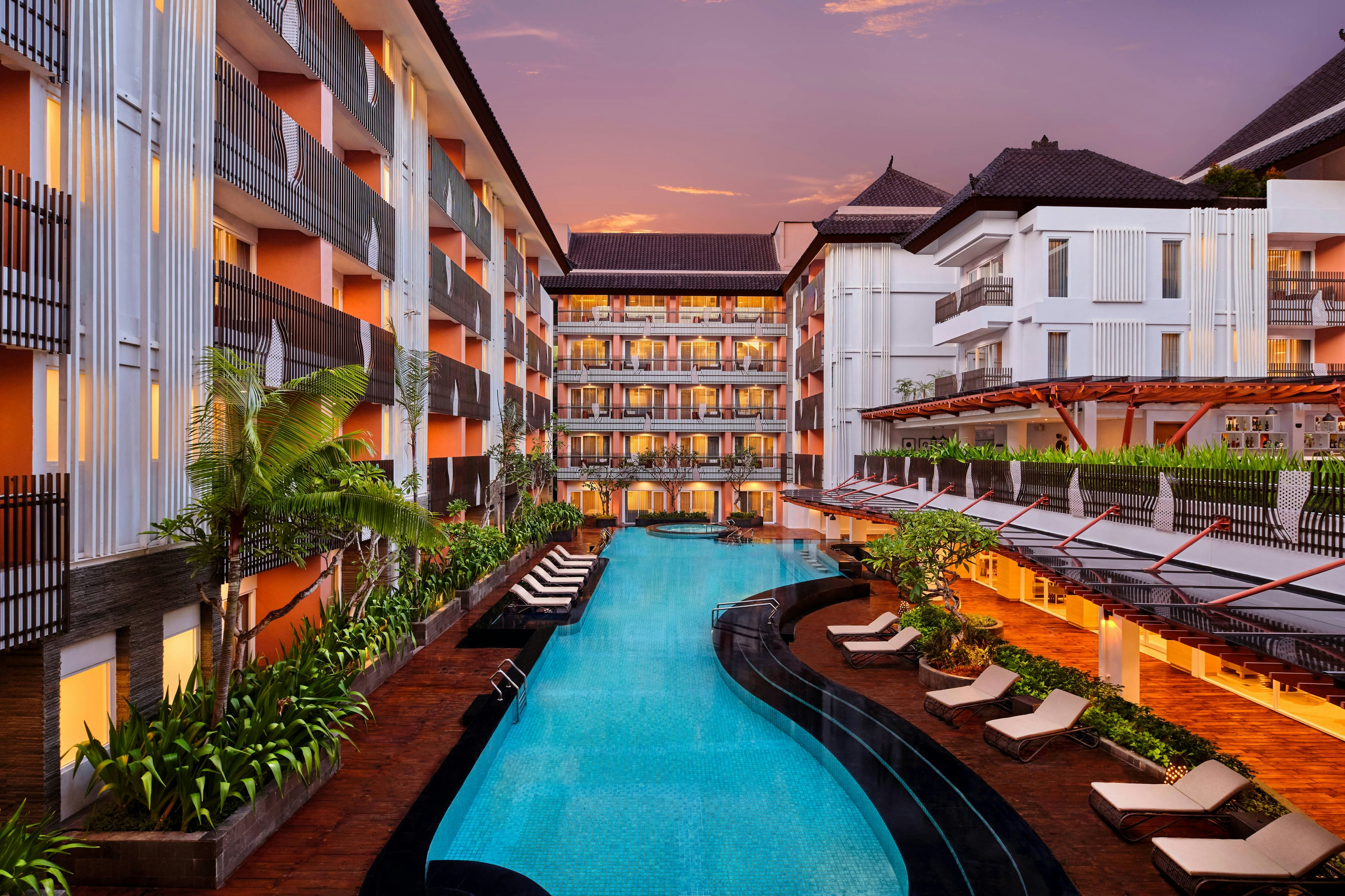 Fairfield by Marriott Bali Kuta Sunset Road 34/35