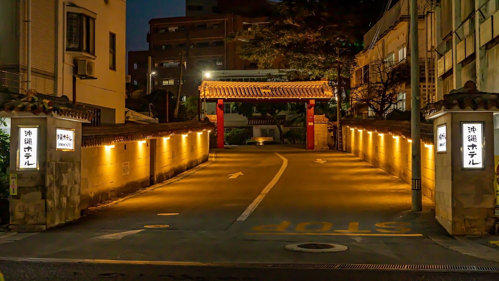 Okinawa Hotel 64/71