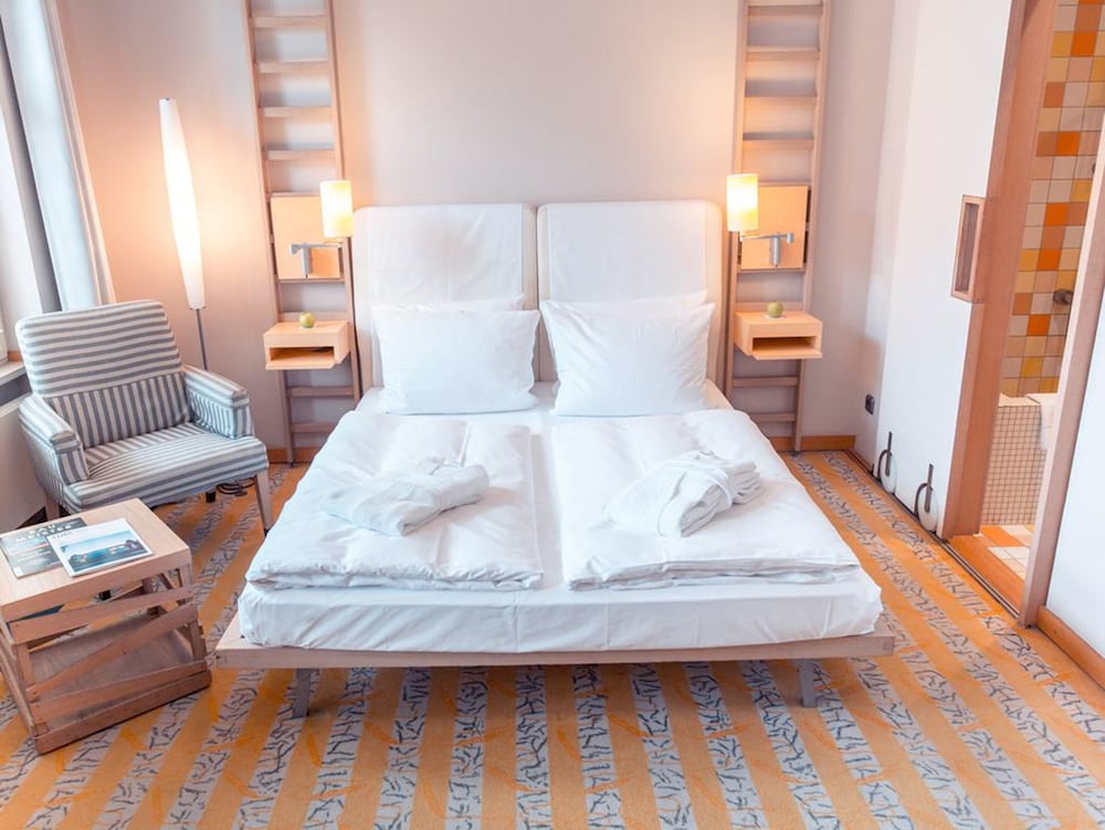 Hotel Bleibtreu Berlin By Golden Tulip 36/50