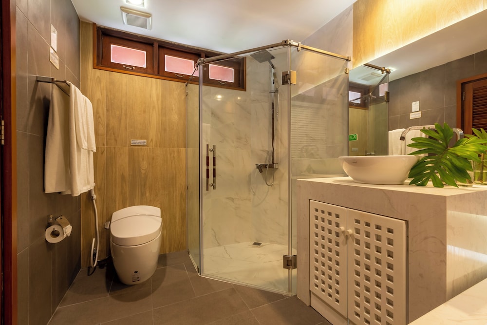 Railay Bay Resort And Spa 70/72