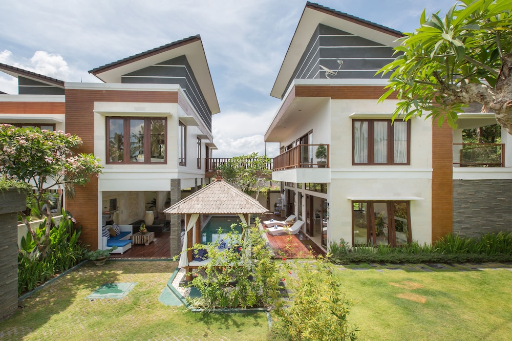 Villa Club Corner Residence by Nagisa Bali 28/34