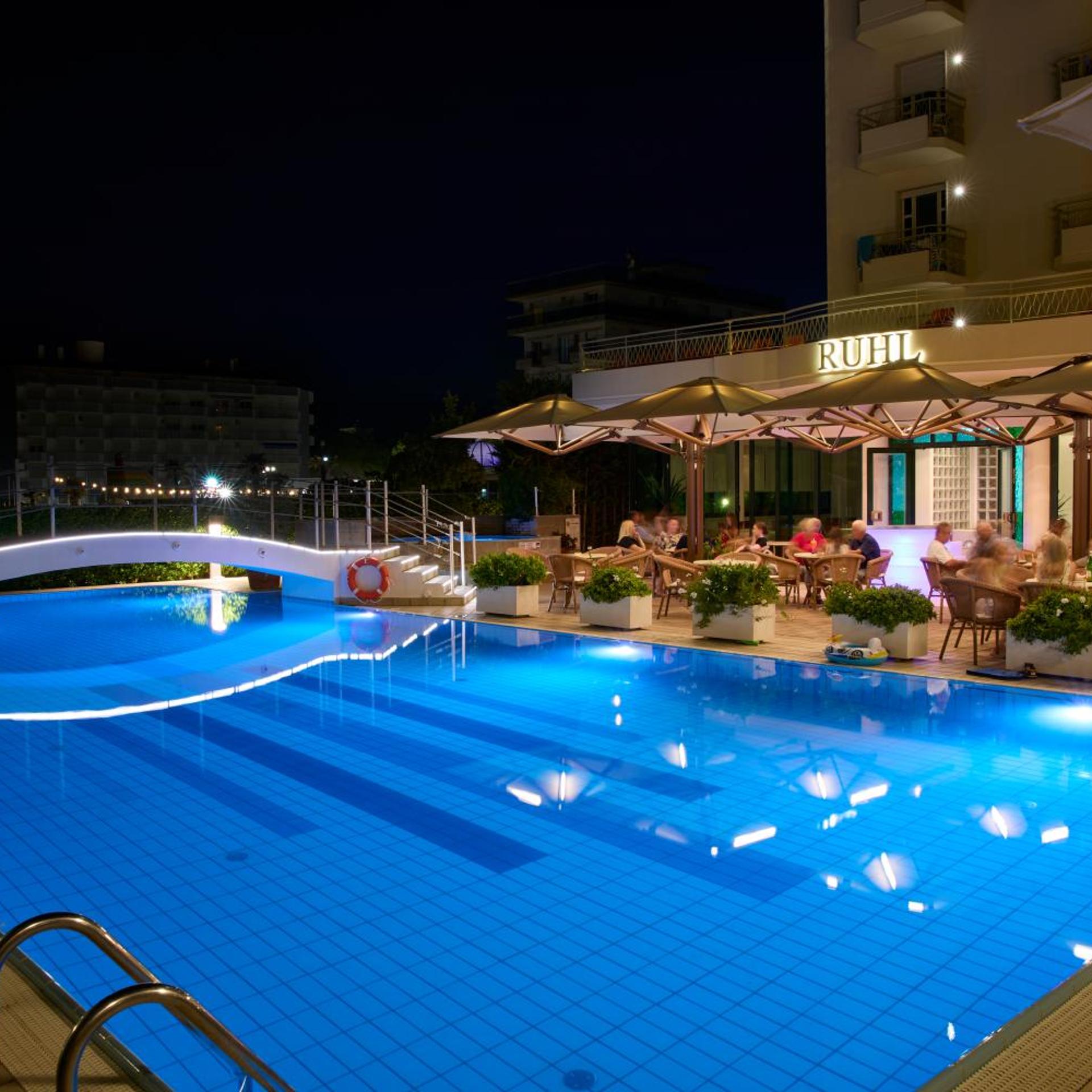 RUHL BEACH HOTEL AND SUITES 29/54