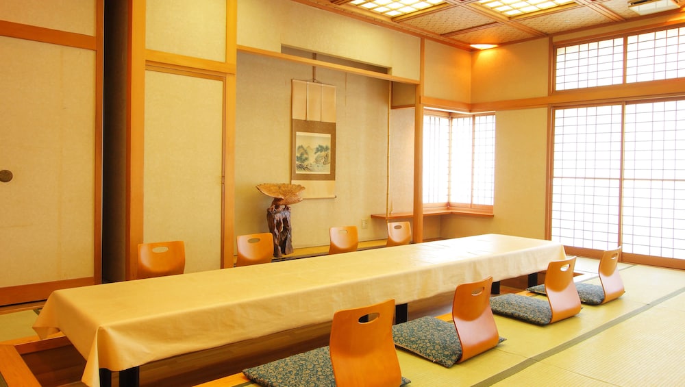 ISAWA VIEW HOTEL 31/48