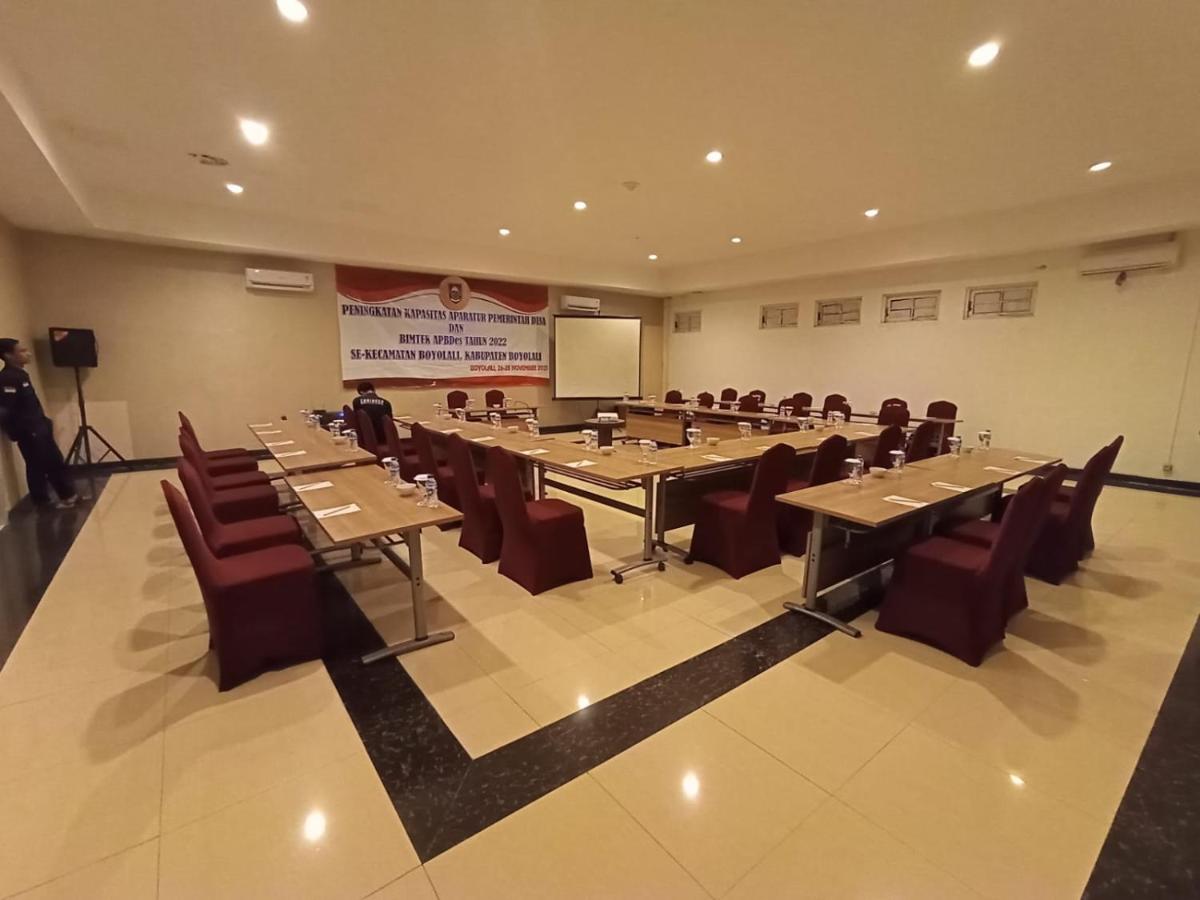 Al Azhar Azhima Hotel Resort and Convention 12/18