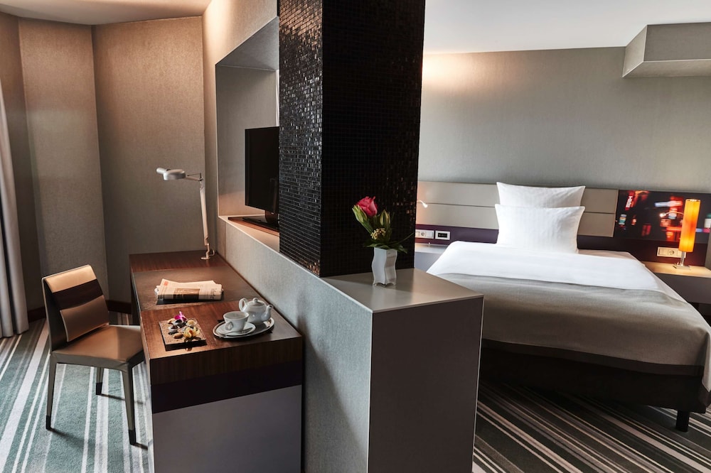 Steigenberger Airport Hotel 26/50