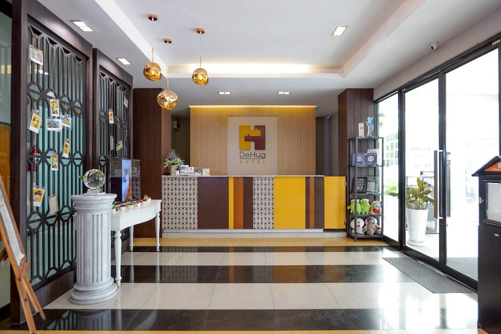 De Hug Hotel & Residence 6/68
