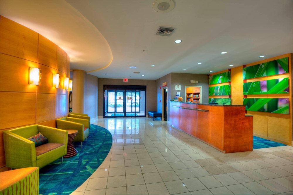 Lobby at SPRINGHILL SUITES TAMPA BRANDON, BRANDON - FL