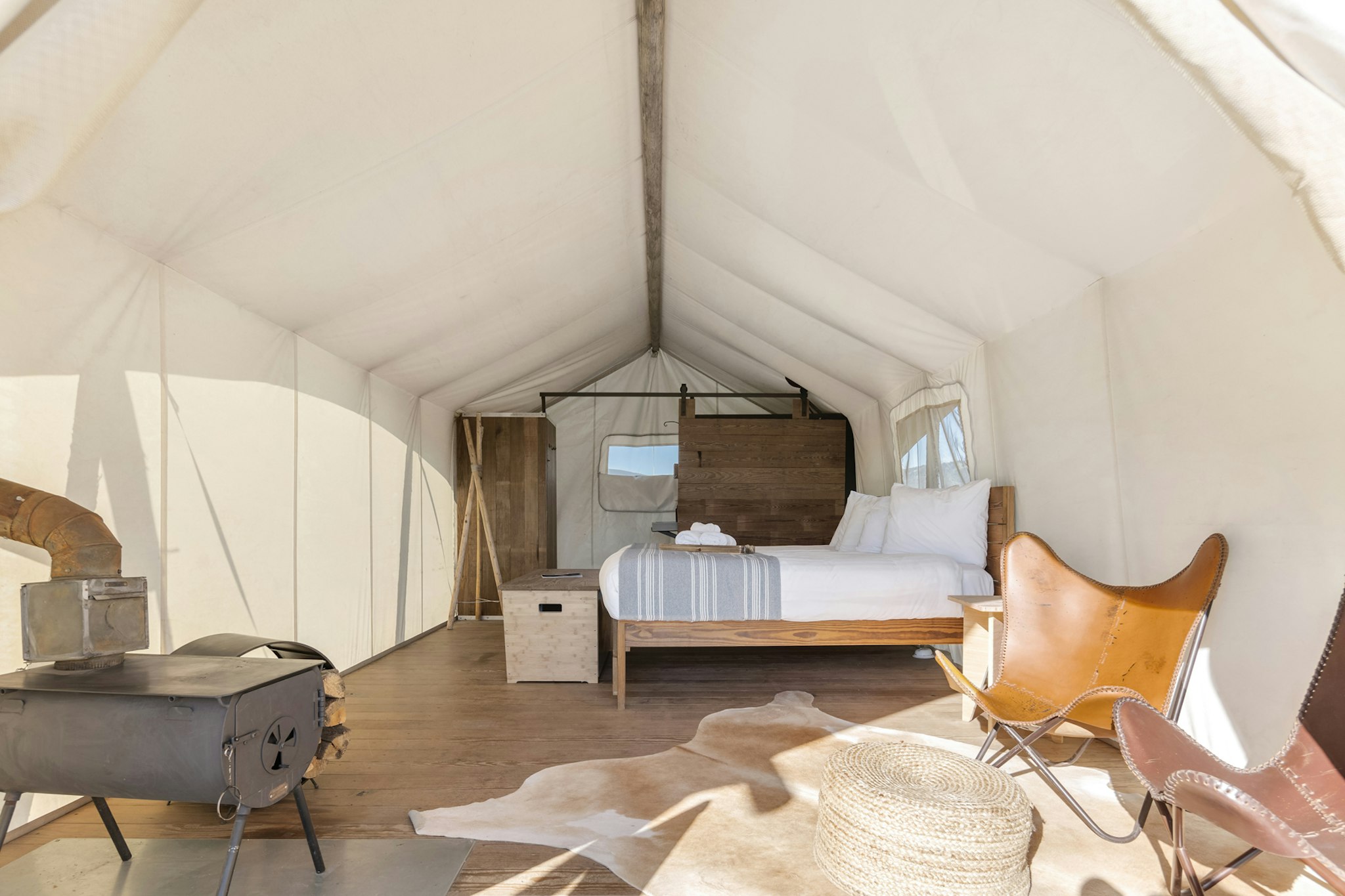 Under Canvas Yellowstone 11/34