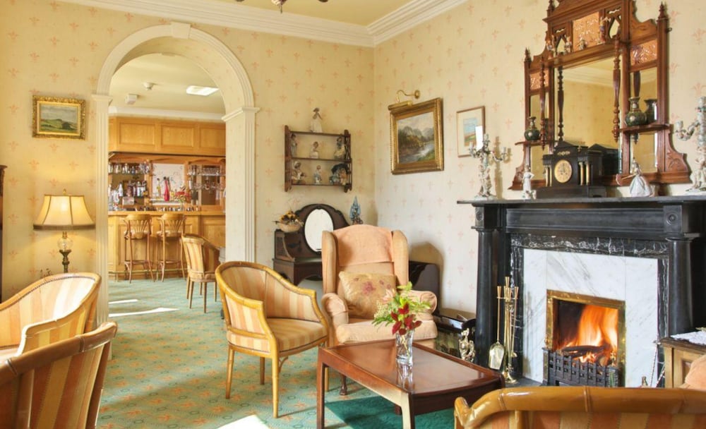Seaview House Hotel 5/39