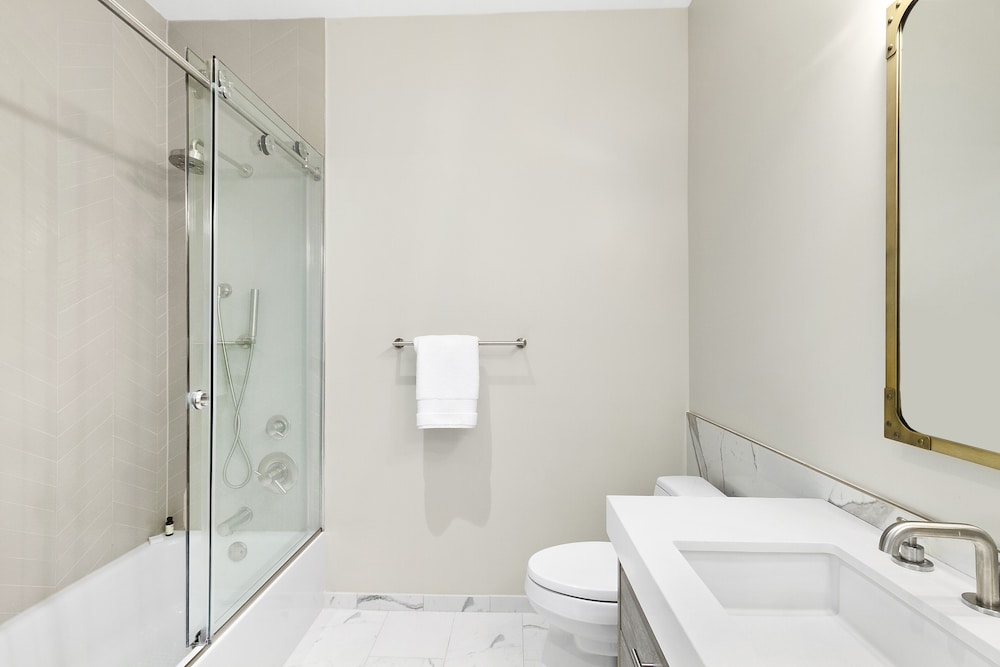 The Vanderbilt Hotel Suites 27/27