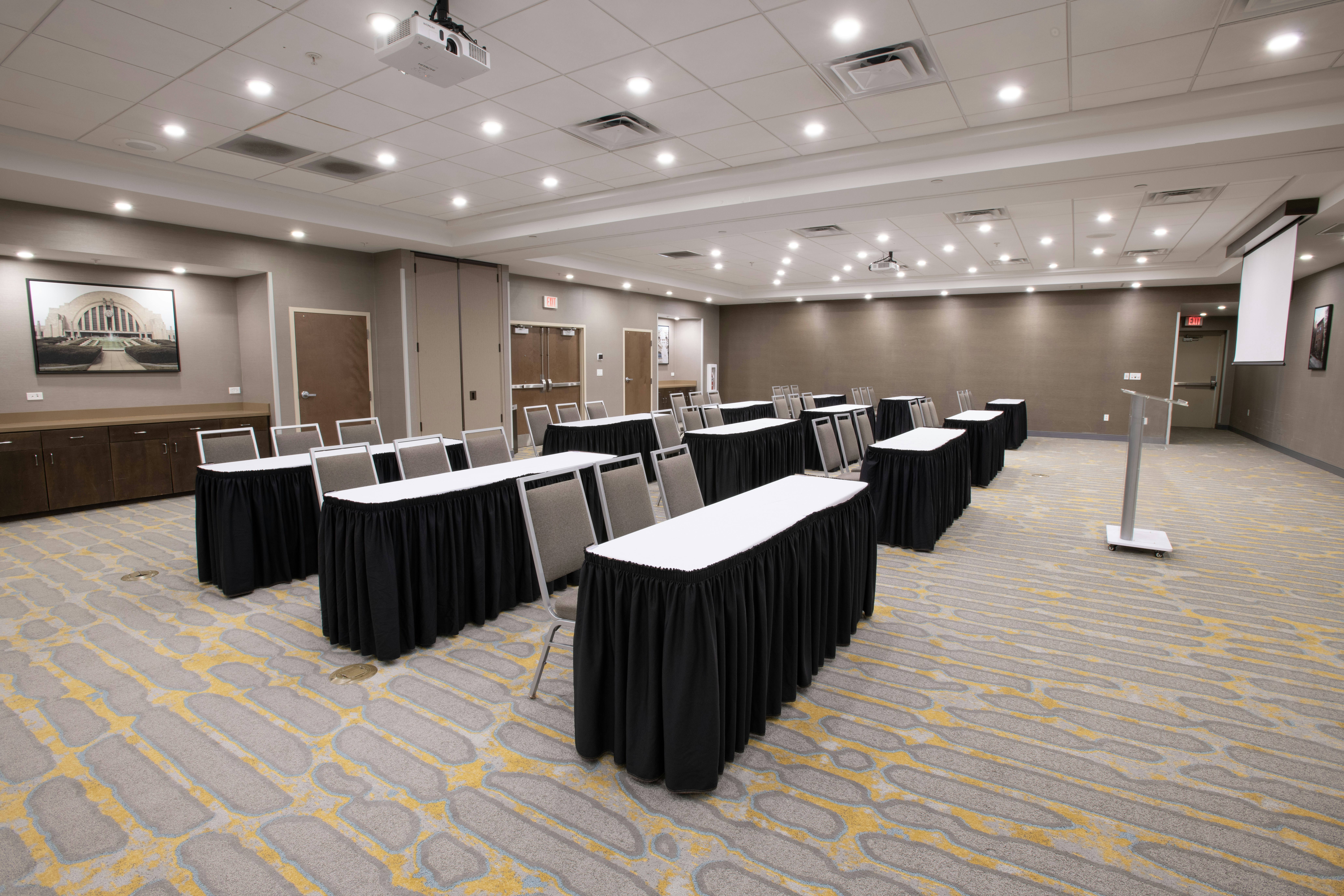 Hampton Inn Suites Cincinnati Kenwood Oh 35/43
