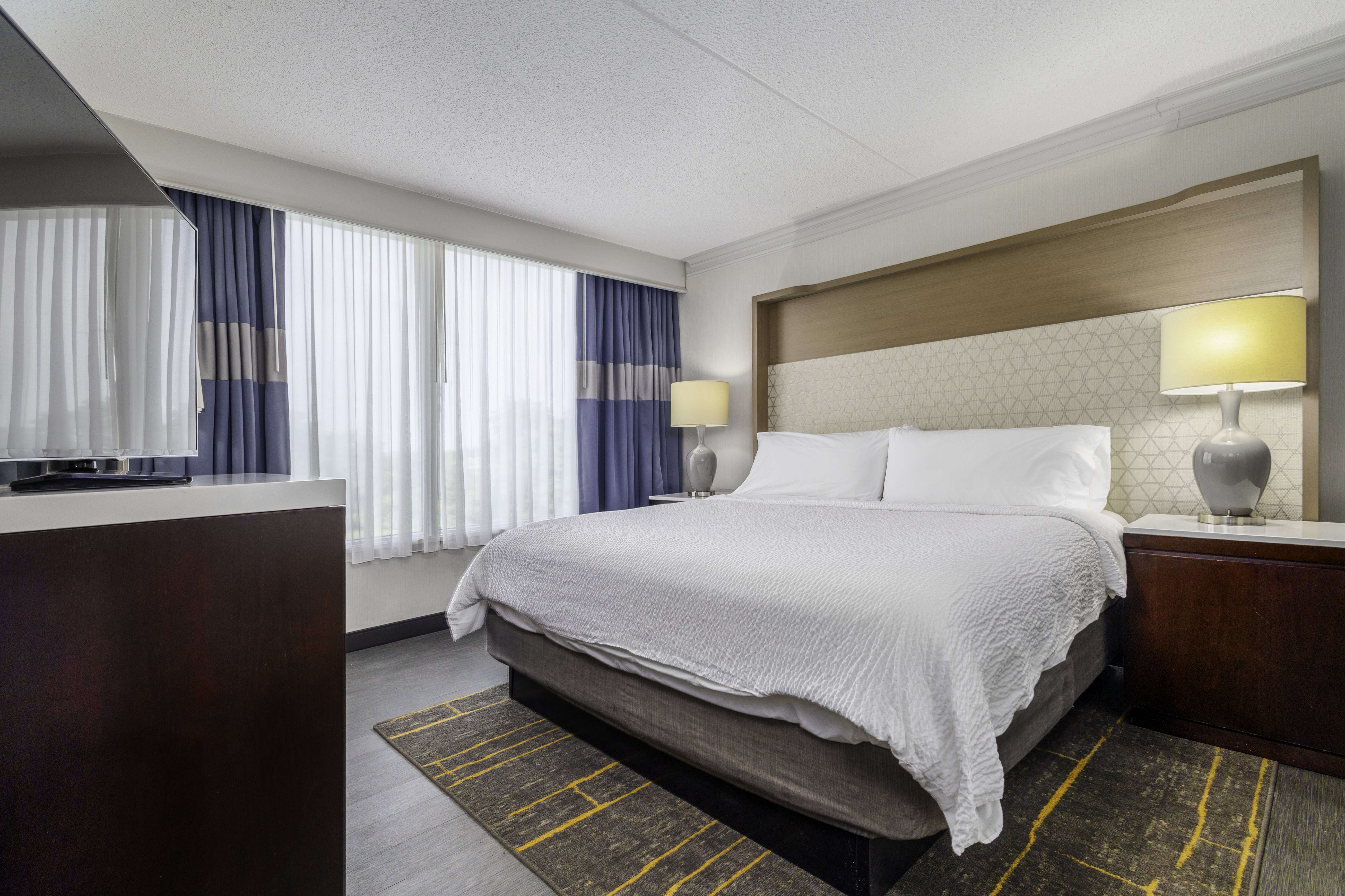 Holiday Inn Weirton Steubenville Area an IHG Hotel 28/78