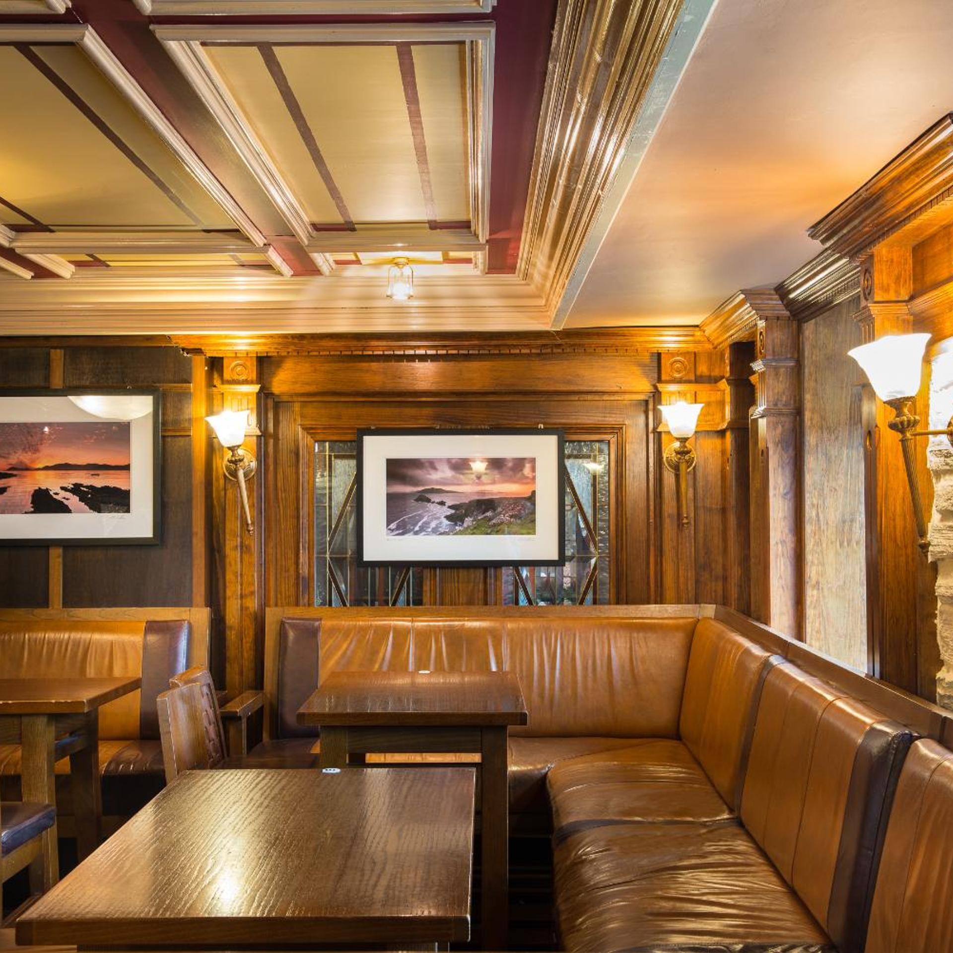 Ceann Sibeal Hotel 3/50
