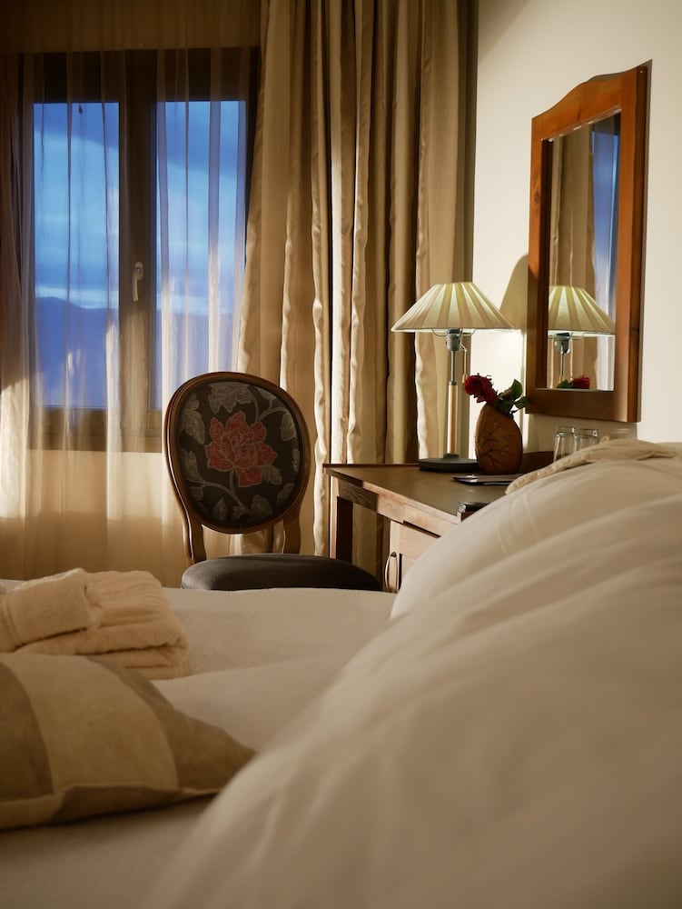 Hotel Rodovoli 27/50