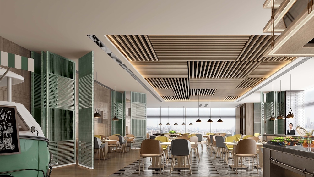 Holiday Inn and Suites Qingdao Jinshui 55/80
