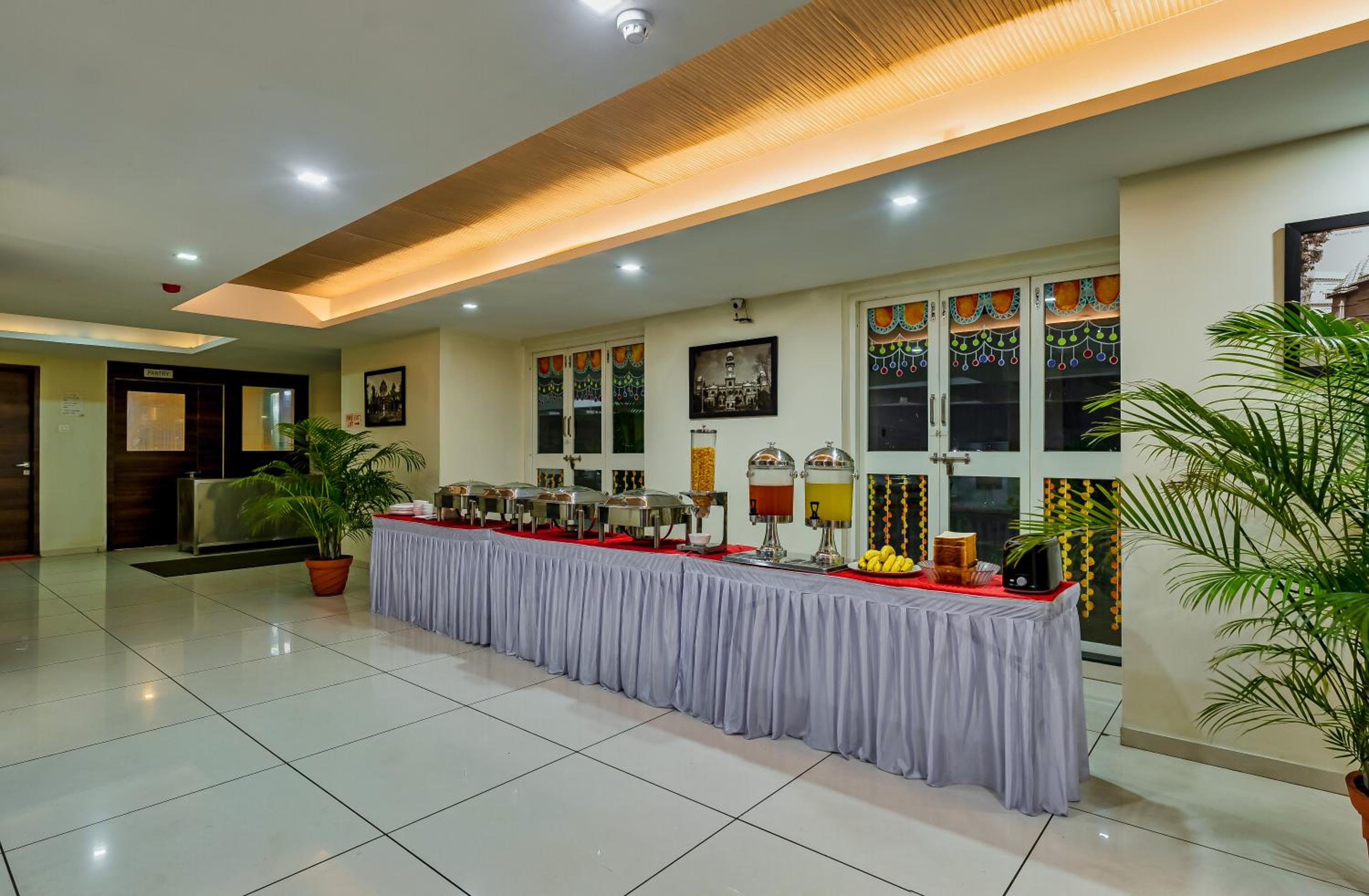 Galaxy Inn 16/50