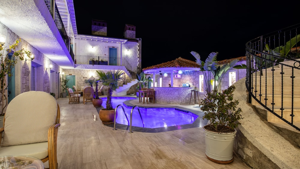 Avlu Alacati Butik Otel 6/46