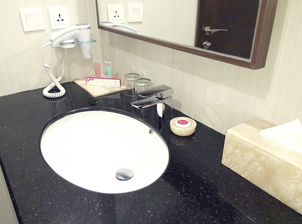 Orchardz Hotel Bandara 26/29