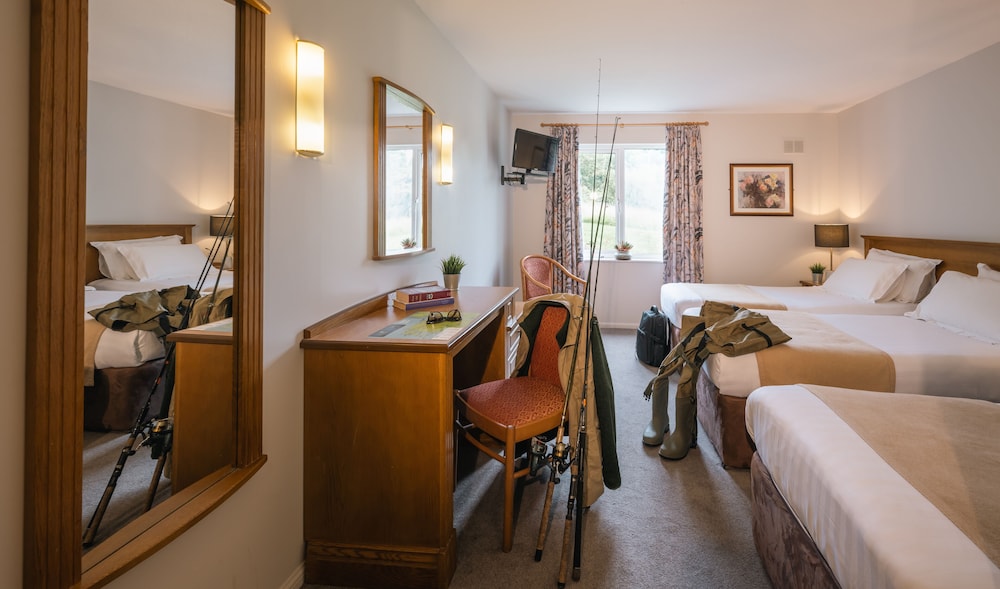 DOWNHILL INN 16/62