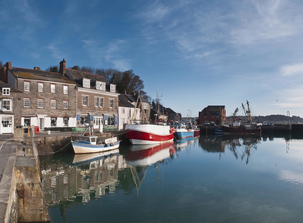 Padstow Harbour Hotel 57/64