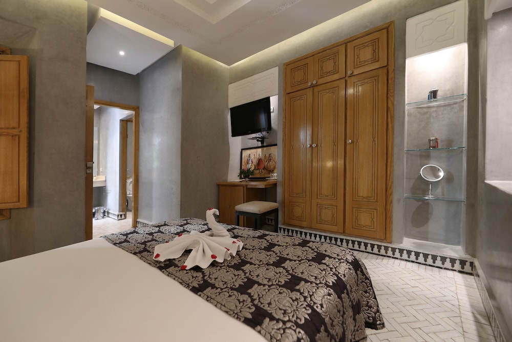 Riad L Etoile D Orient 16/75