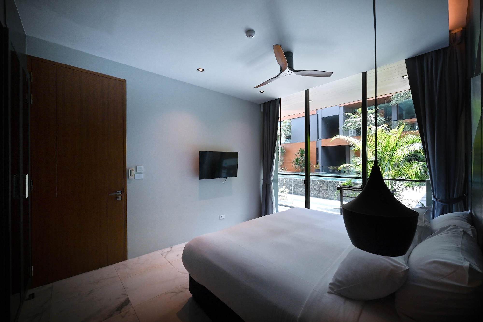 1 BEDROOM, SUITE, PRIVATE POOL