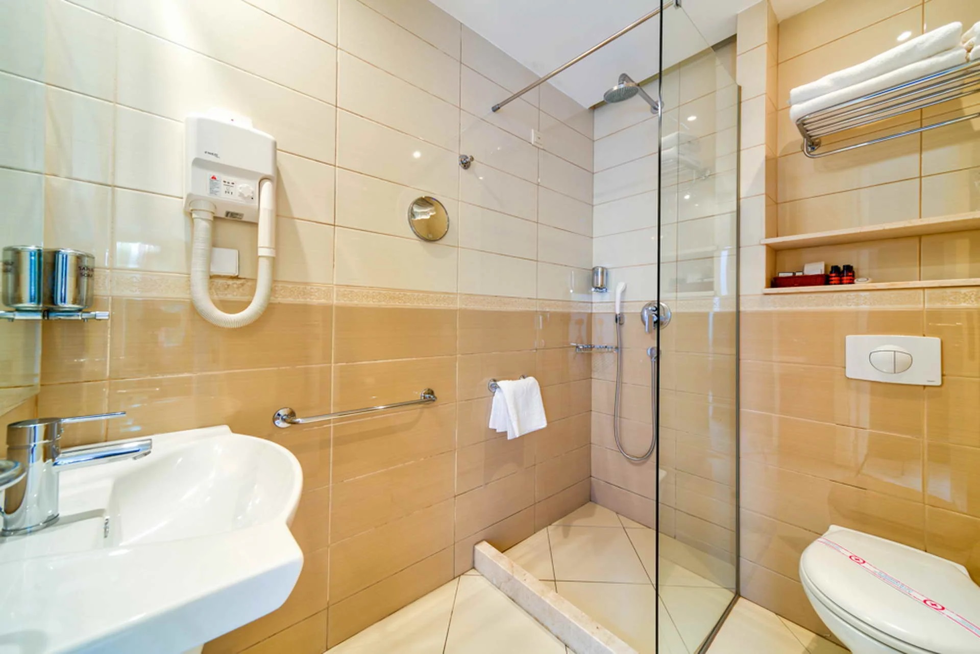 Hotel Slovenska Plaza Lux 25/26
