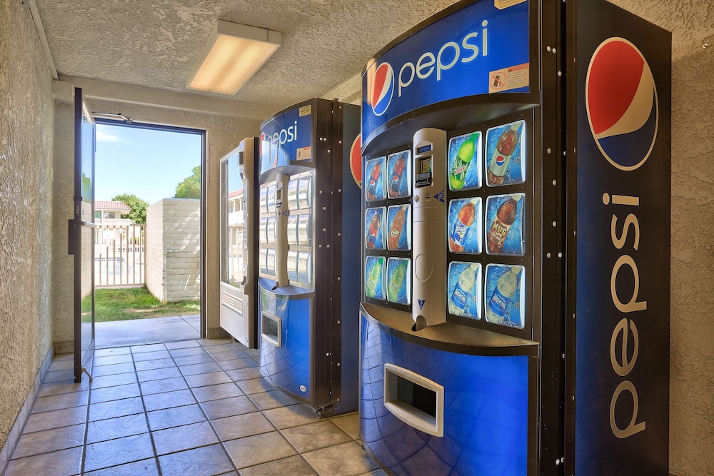 Motel6 Kingman, AZ - Route 66 East 52/63