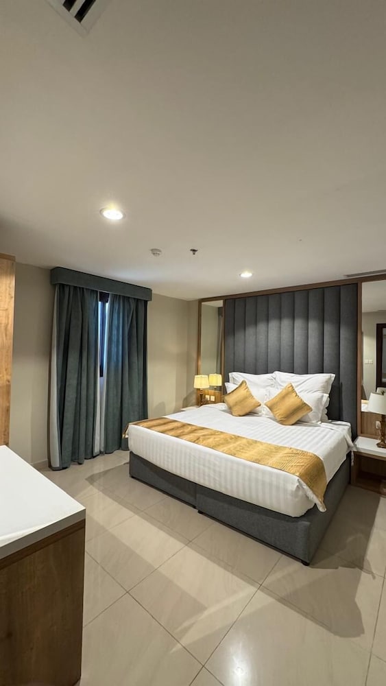 فندق كونتينينت العقير(Continent Hotel Al Uqayr) 4/35