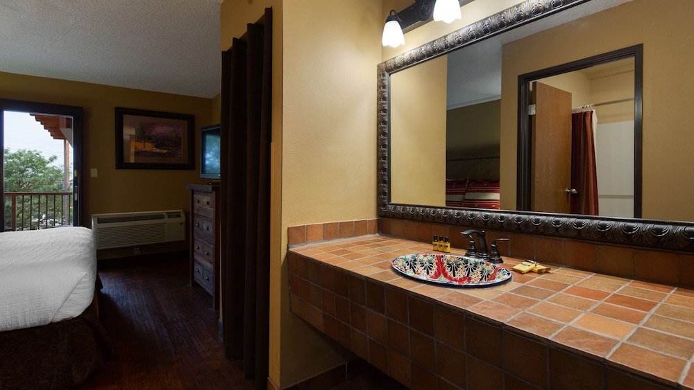 Best Western Plus Inn Of Santa Fe 22/38
