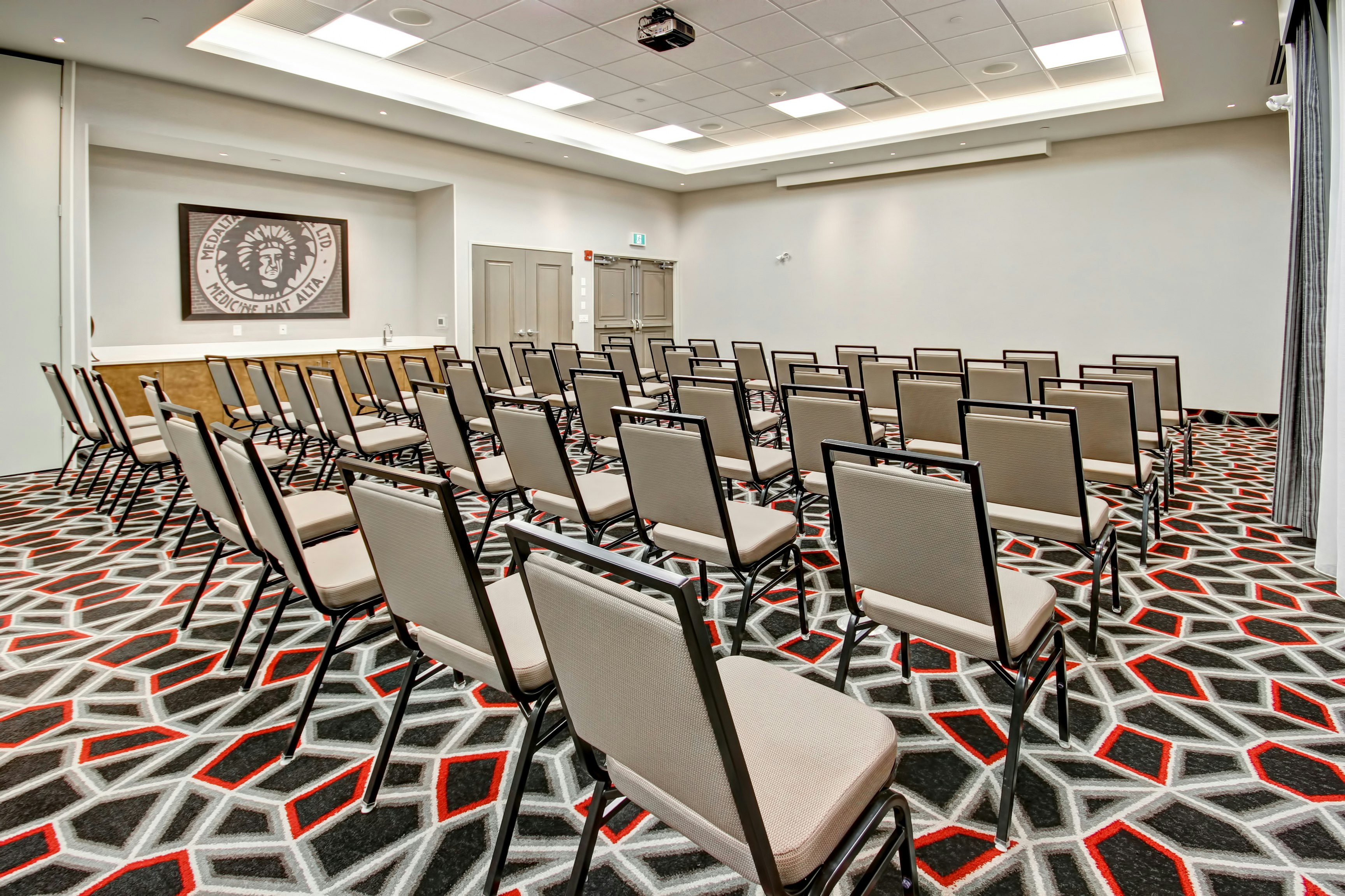 Hampton Inn Suites By Hilton Medicine Hat 36/42