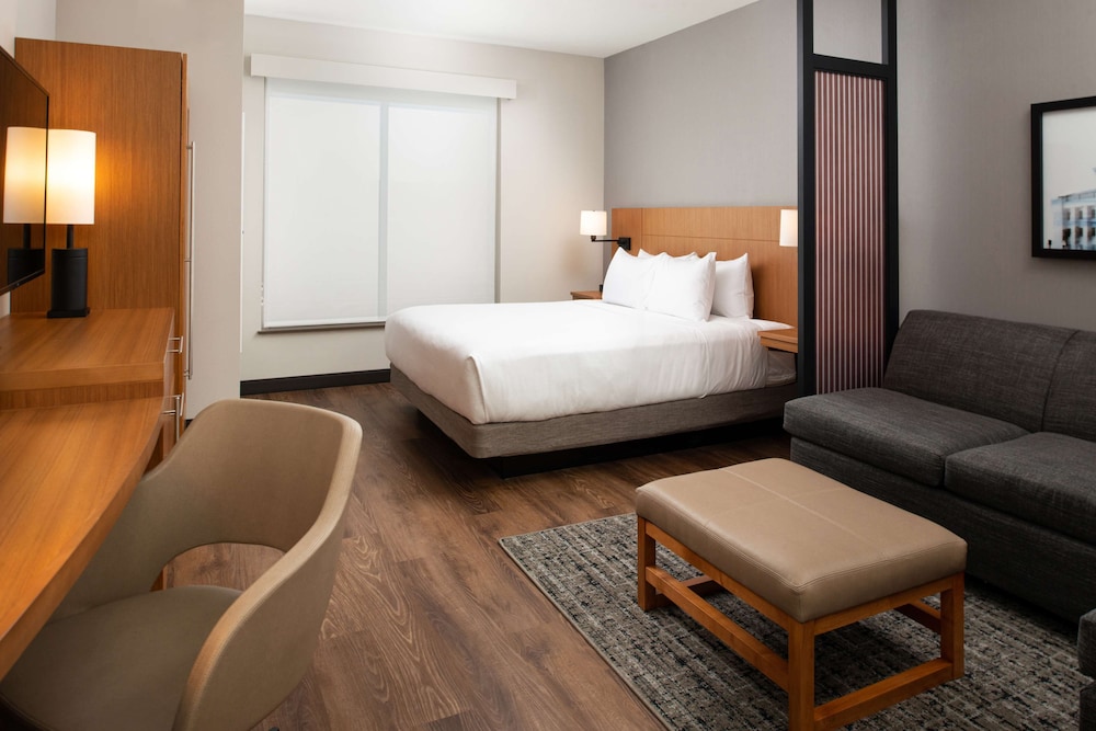 Hyatt Place Dallas/Rockwall 12/49