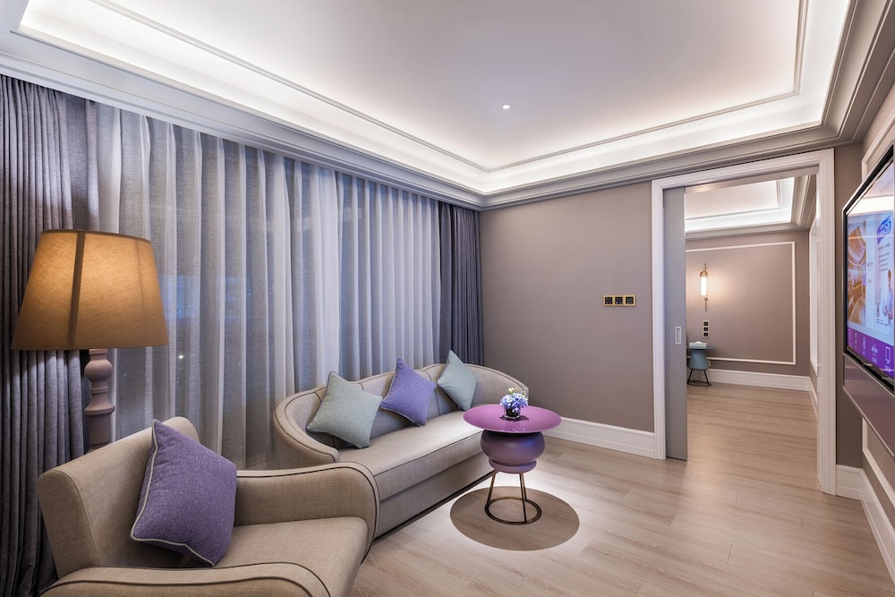 Mercure Nantong Downtown 45/65
