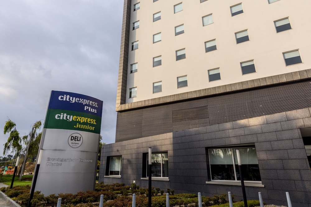 City Express Junior by Marriott Bogota Aeropuerto 3/60