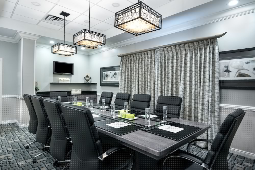 Holiday Inn Ft. Lauderdale-Airport 50/61