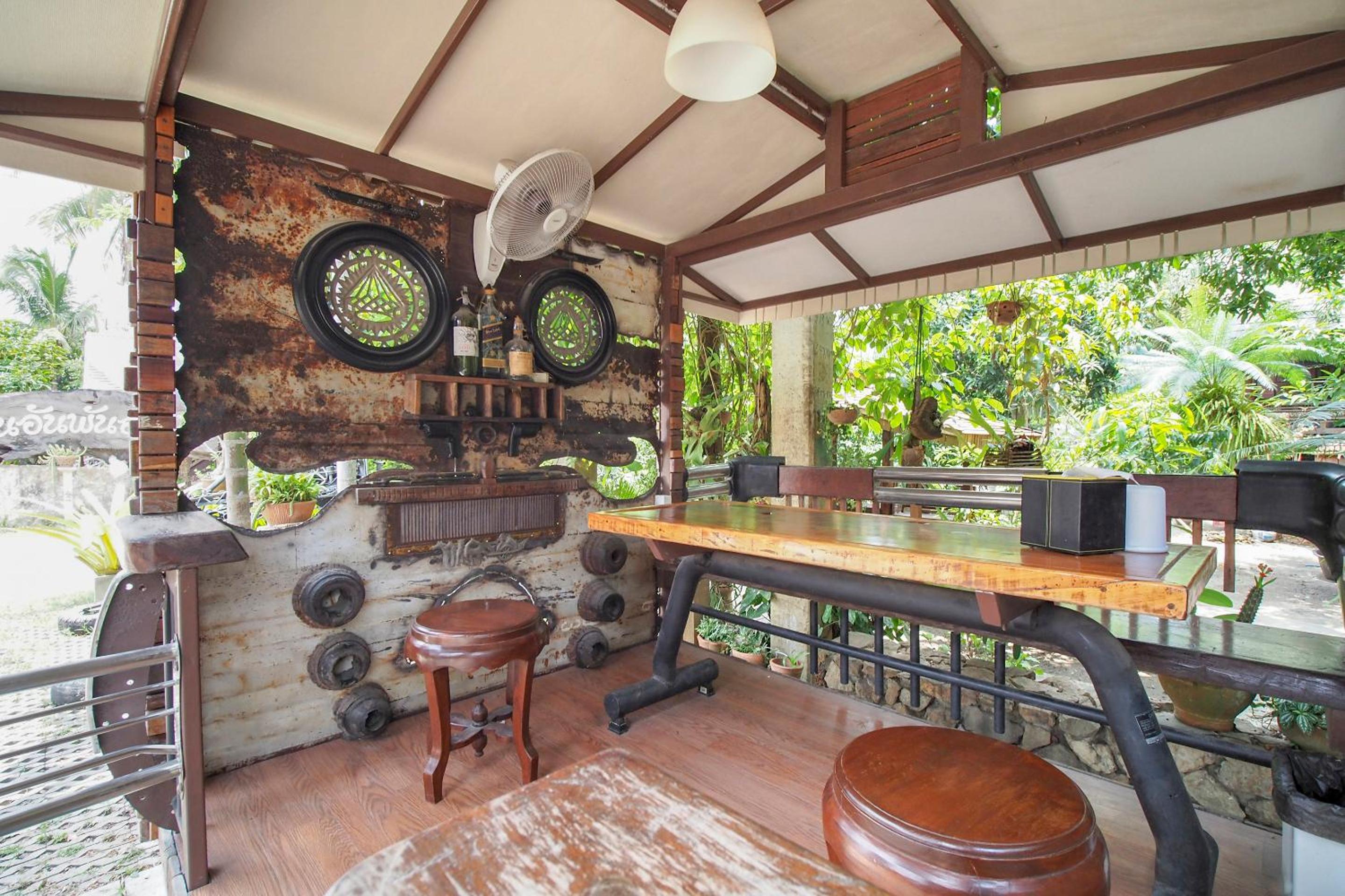 Capital O 1001 Suankaew Art Cottage 41/50