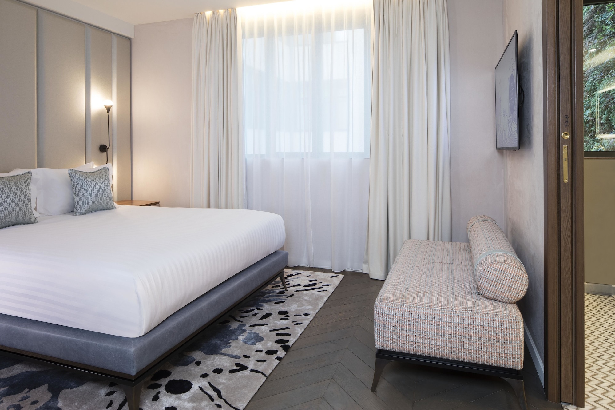 2 BEDROOMS, CONNECTING, SUITE