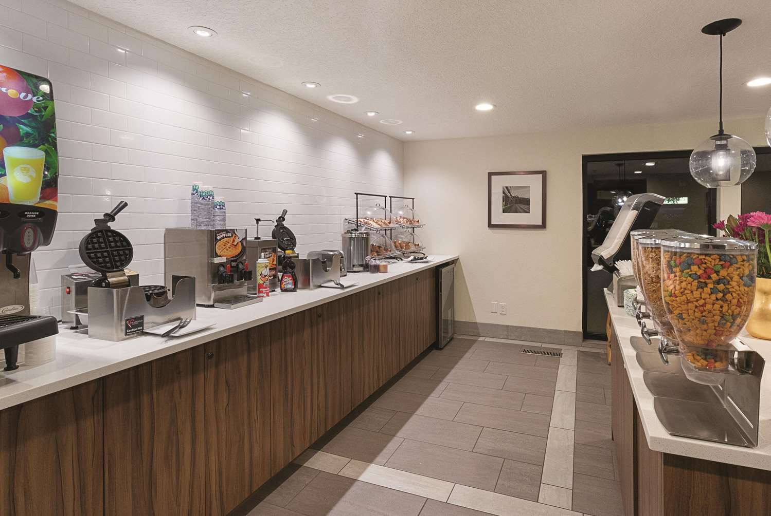 La Quinta Inn & Suites by Wyndham Portland NW 8/27