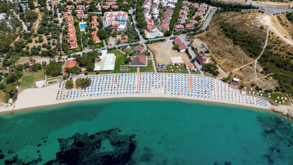Hanedan Beach Hotel 24/32
