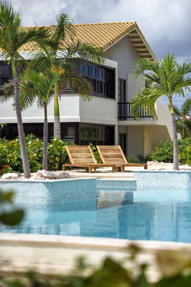 Blue Bay Curacao Golf and Beach Resort 7/78
