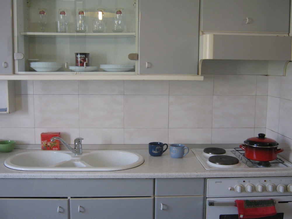 HOTEL APARTMENTS IVICA 7/50
