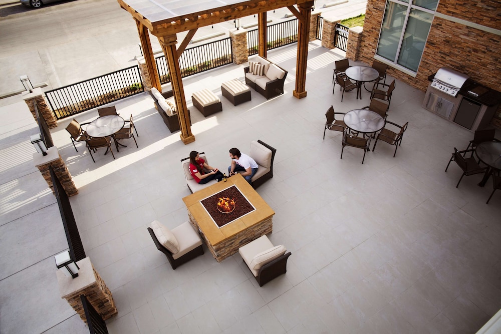 Hyatt Place Lubbock 34/54