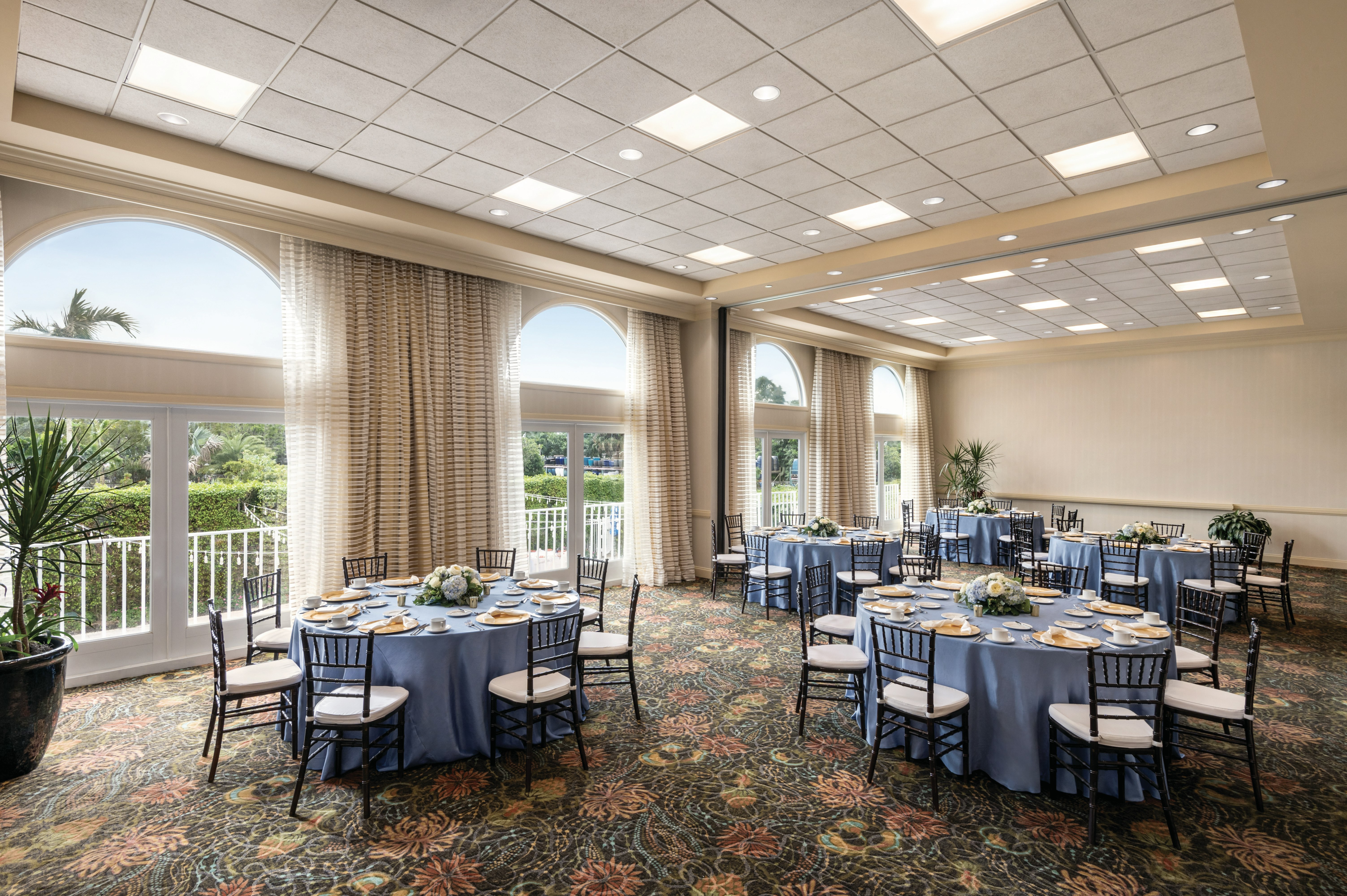 Hilton Naples 38/66